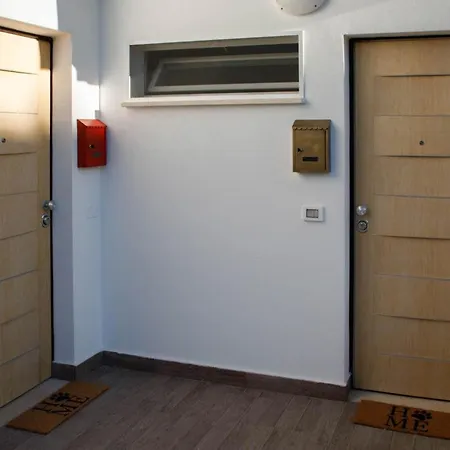 Guest house Villa Santa Lucia 4*