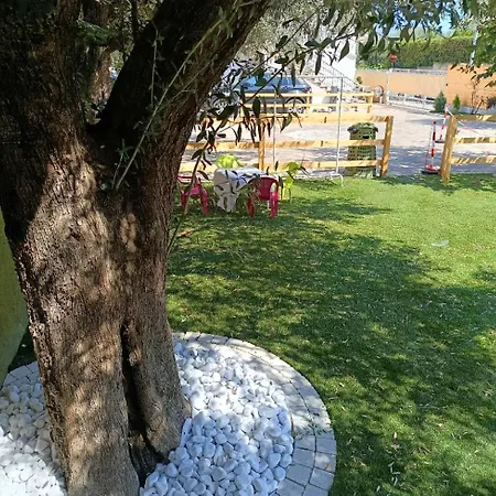 Guest house Villa Santa Lucia 4*