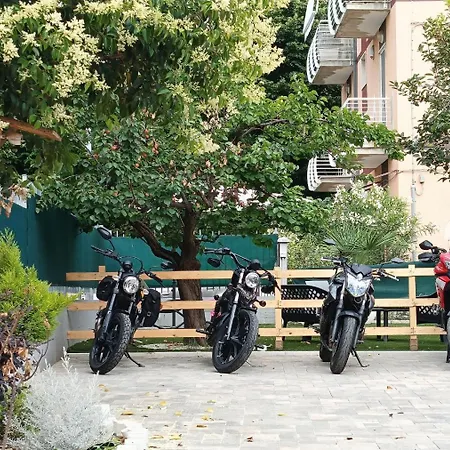 Santa Lucia 3*